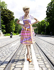 neu: High-Fashion-Designer Capsule Collection „Marina Hoermanseder by Angermaier“